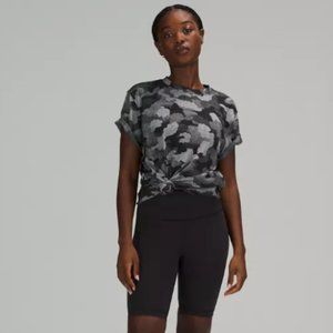 All Yours Training Tee Size 8 NWT Heritage Speckle Camo